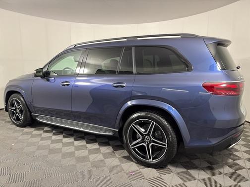 2026 Mercedes-Benz GLS 450 