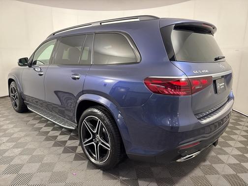 2026 Mercedes-Benz GLS 450 