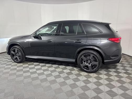 2025 Mercedes-Benz GLC 350e Base 4MATIC