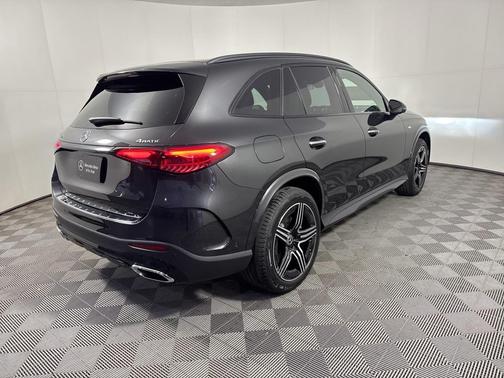 2025 Mercedes-Benz GLC 350e Base 4MATIC