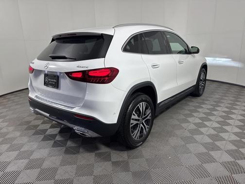 2025 Mercedes-Benz GLA 250 Base 4MATIC