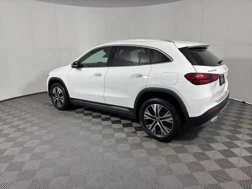 2025 Mercedes-Benz GLA 250 Base 4MATIC