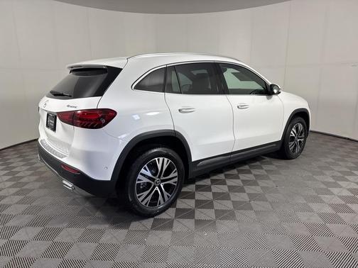 2025 Mercedes-Benz GLA 250 Base 4MATIC