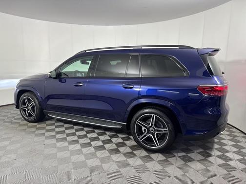 2026 Mercedes-Benz GLS 450 