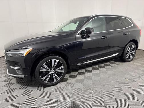 2022 Volvo XC60 B6 Inscription