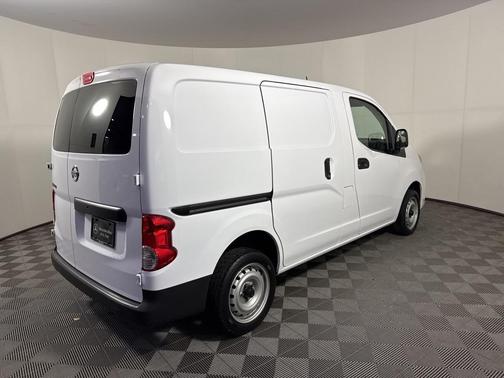 2021 Nissan NV200 S
