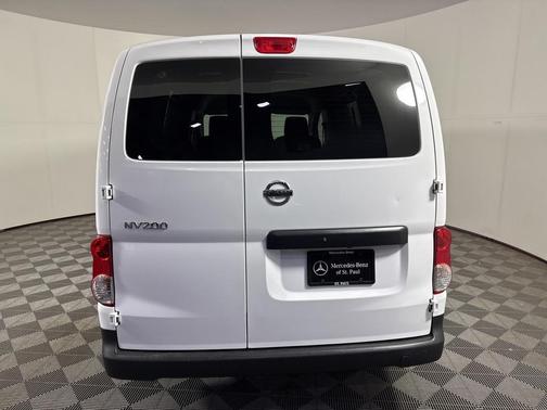 2021 Nissan NV200 S