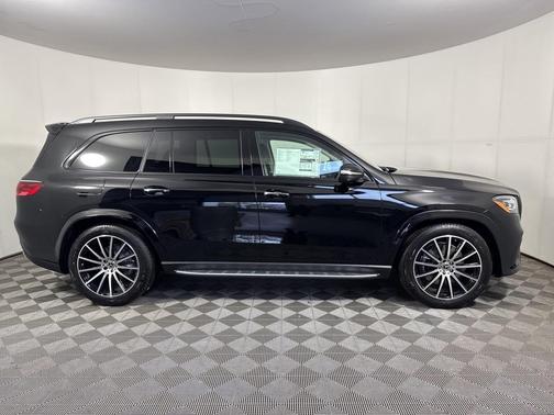 2026 Mercedes-Benz GLS 580 Base 4MATIC