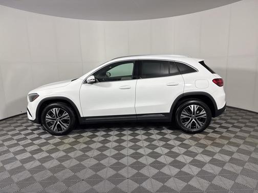 2025 Mercedes-Benz GLA 250 Base 4MATIC