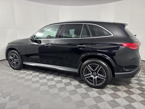 2023 Mercedes-Benz GLC 300 Base 4MATIC