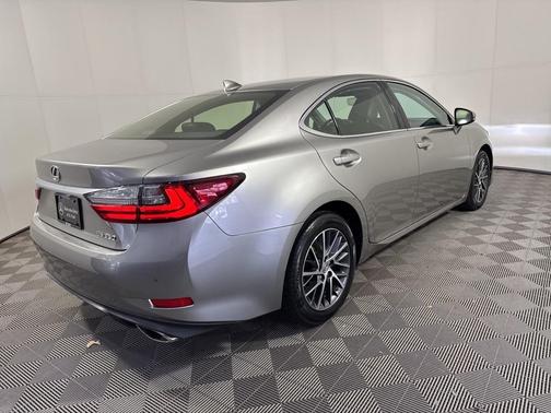2016 Lexus ES 350 Base