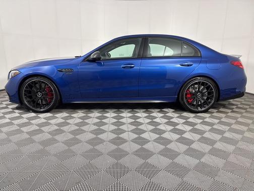 2024 Mercedes-Benz AMG C 63 S E Performance