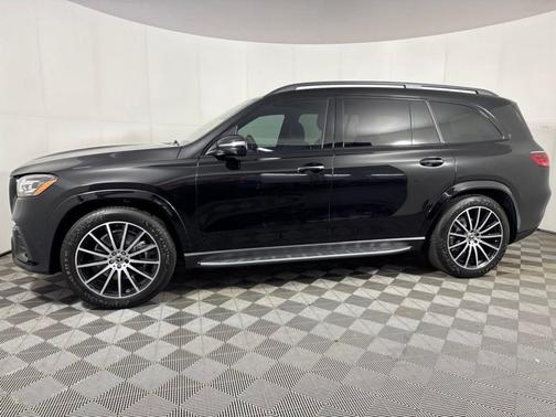 Obsidian Black Metallic 2025 Mercedes-Benz GLS 580 Base 4MATIC