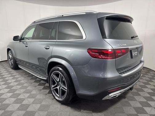 2026 Mercedes-Benz GLS 450 