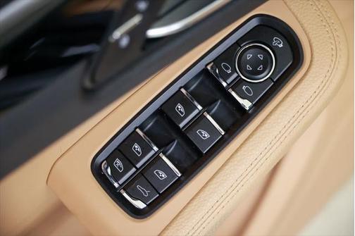 2018 Porsche Macan Base