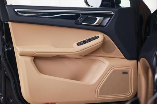 2018 Porsche Macan Base