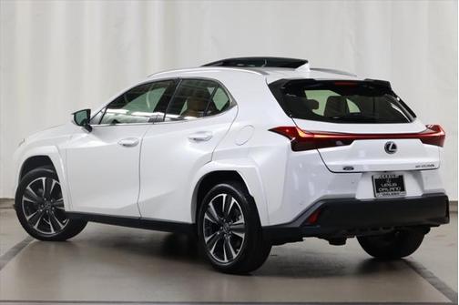 2023 Lexus UX 250h Base