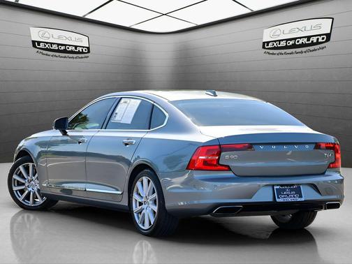Osmium Grey Metallic 2018 Volvo S90 T6 Inscription