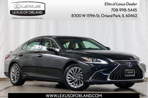 2022 Lexus ES 300h Luxury