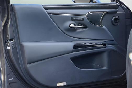 2025 Lexus ES 350 Ultra Luxury