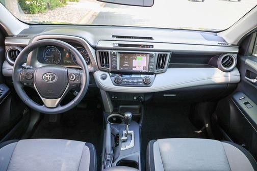 Magnetic Gray Metallic 2018 Toyota RAV4 XLE