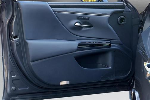 2023 Lexus ES 350 Base