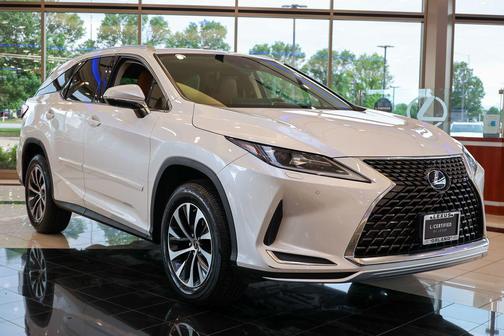 Eminent White Pearl 2022 Lexus RX 350L Base