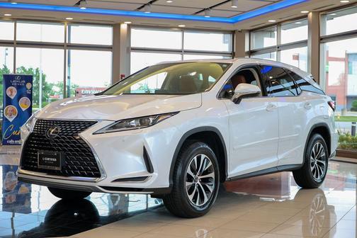 Eminent White Pearl 2022 Lexus RX 350L Base