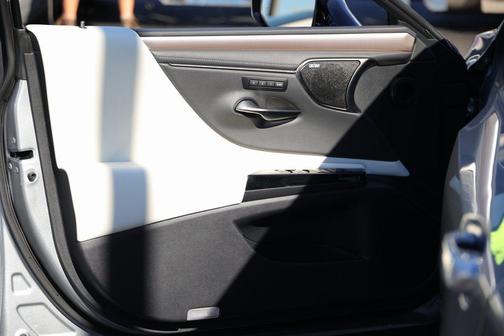 2023 Lexus ES 350 F Sport