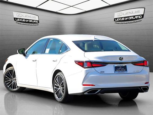 2025 Lexus ES 350 Base