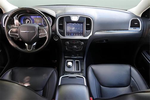 2019 Chrysler 300 Limited