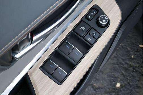 Celestial Black 2022 Toyota Venza Limited
