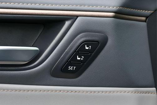 Celestial Black 2022 Toyota Venza Limited