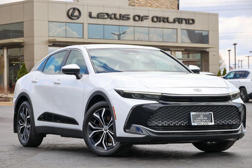 Oxygen White 2023 Toyota Crown Limited