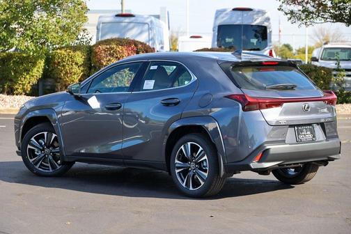 2025 Lexus UX 300h Premium