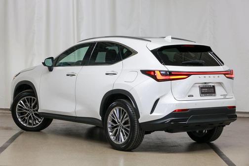 2022 Lexus NX 350h Luxury