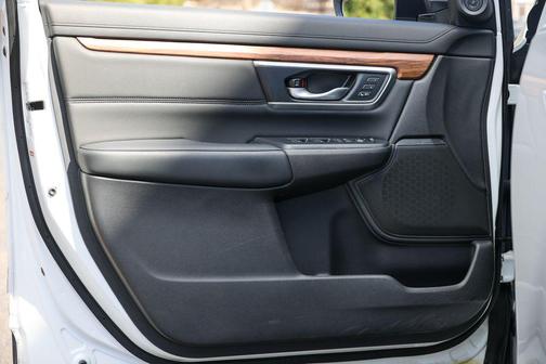 Platinum White Pearl 2021 Honda CR-V AWD Touring
