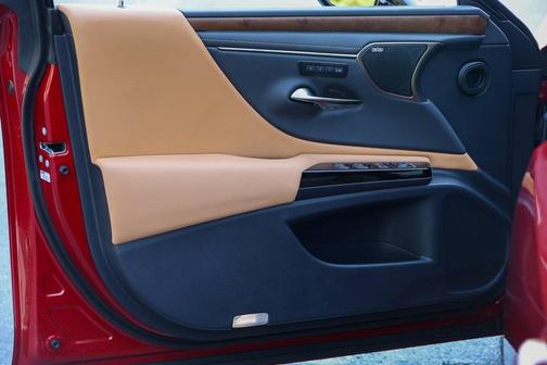 2025 Lexus ES 350 Luxury