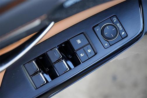 2025 Lexus ES 350 Ultra Luxury