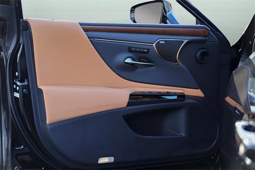 2025 Lexus ES 350 Ultra Luxury