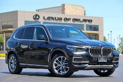 Black Sapphire Metallic 2022 BMW X5 PHEV xDrive45e