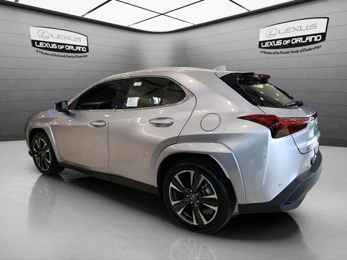 Iridium 2026 Lexus UX 300h Premium