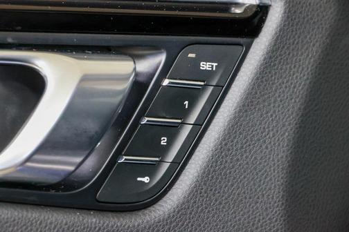 2023 Porsche Macan S