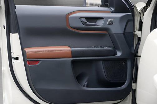 Desert Sand 2024 Ford Bronco Sport Badlands