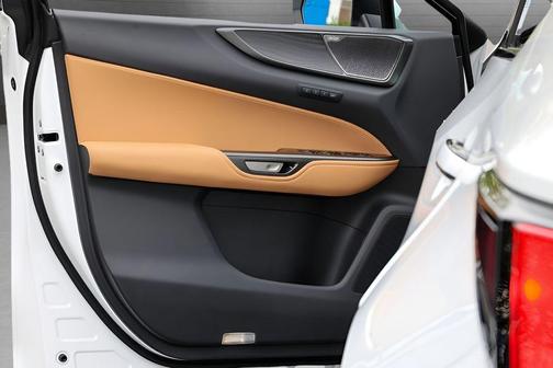 083 2026 Lexus NX 350 Luxury