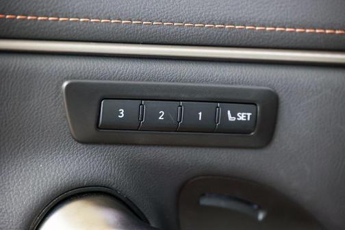 2025 Lexus ES 300h Base