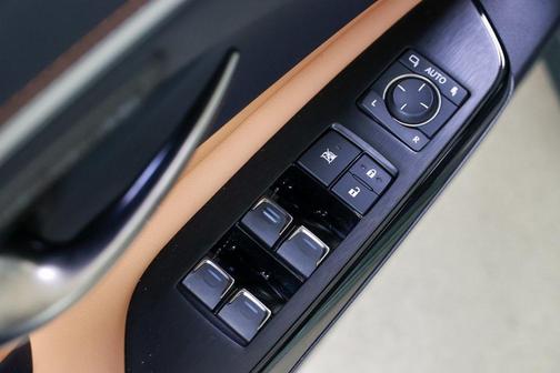 2025 Lexus ES 300h Base