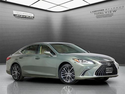2025 Lexus ES 300h Base