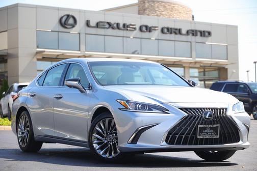 2024 Lexus ES 300h Luxury