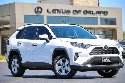 Super White 2020 Toyota RAV4 XLE
